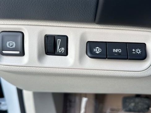 Used 2020 GMC Acadia Denali w/ Technology Package image 37