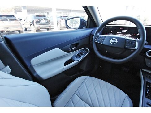 New 2026 Nissan Sentra SL w/ Floor Mat Package image 6