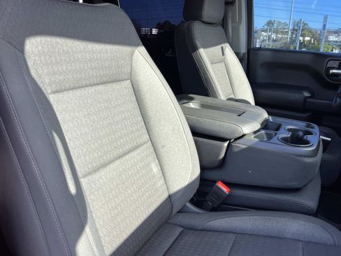 Used 2023 Chevrolet Silverado 1500 Custom image 24