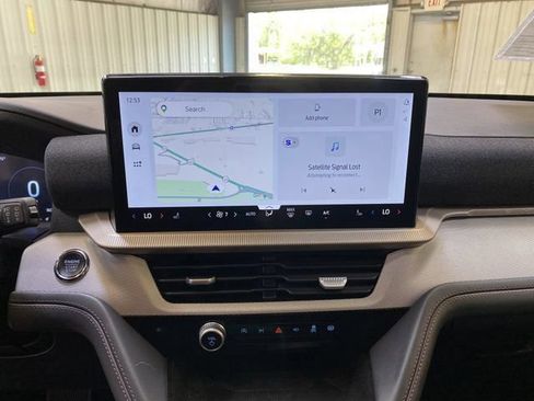 Used 2026 Ford Explorer Active RWD image 39