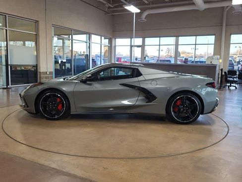 Used 2022 Chevrolet Corvette Stingray Convertible w/ 1LT image 5