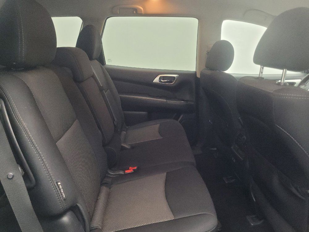 Used 2020 Nissan Pathfinder SV FWD image 19