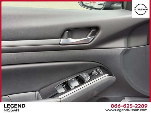 Certified 2023 Nissan Altima 2.5 SV AWD/4WD image 15