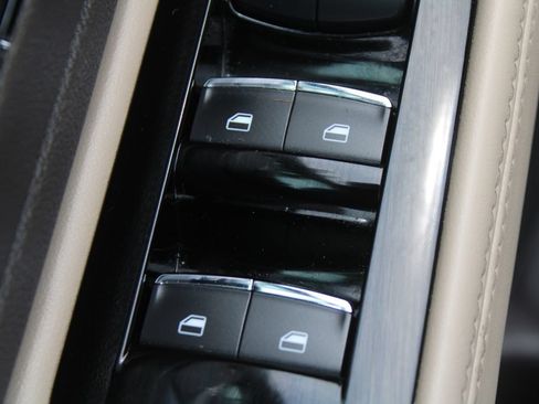 Used 2021 Lincoln Aviator Reserve w/ Equipment Group 201A AWD/4WD image 21