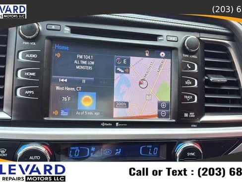 Used 2014 Toyota Highlander XLE AWD/4WD image 18