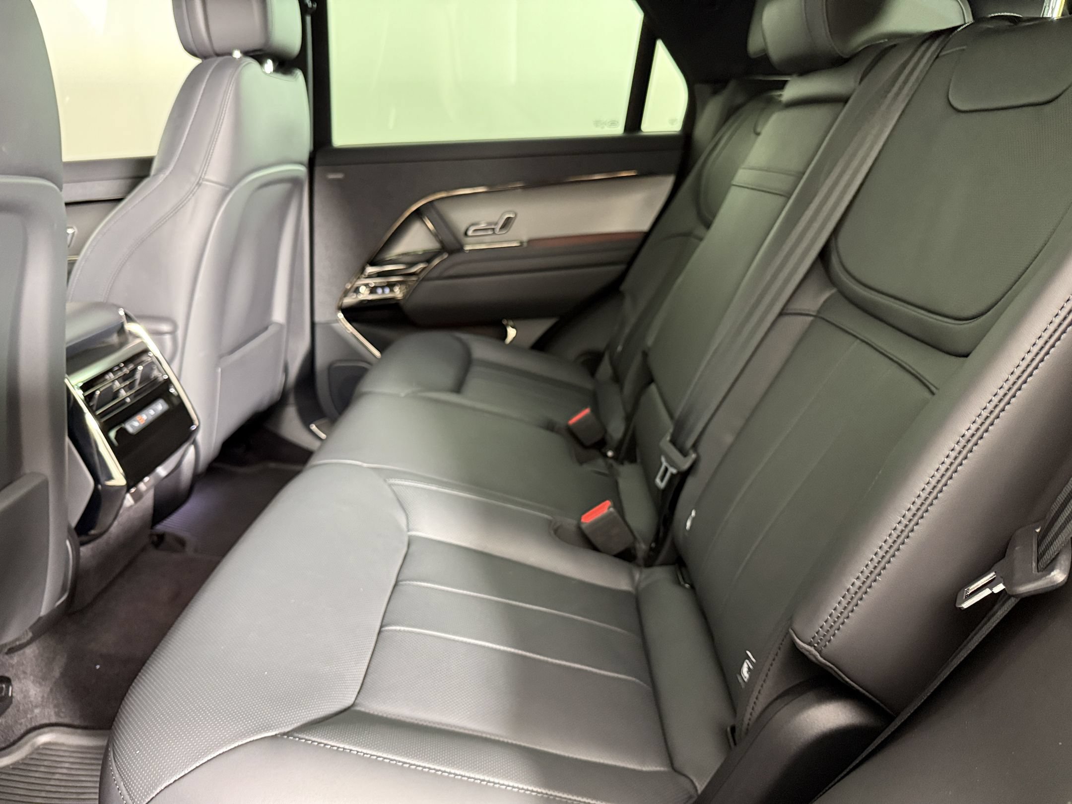 Used 2024 Land Rover Range Rover Sport Dynamic SE AWD/4WD image 20