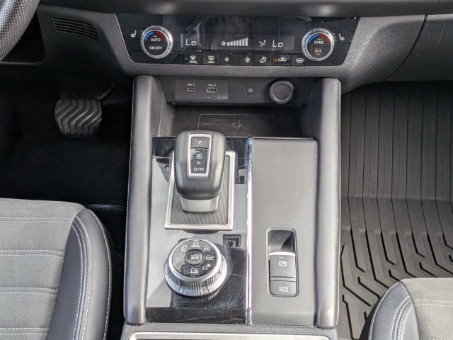 Used 2024 Mitsubishi Outlander SE AWD/4WD image 18