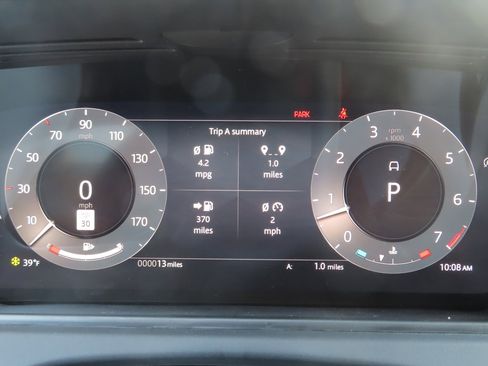 New 2025 Land Rover Range Rover Velar Dynamic SE image 31