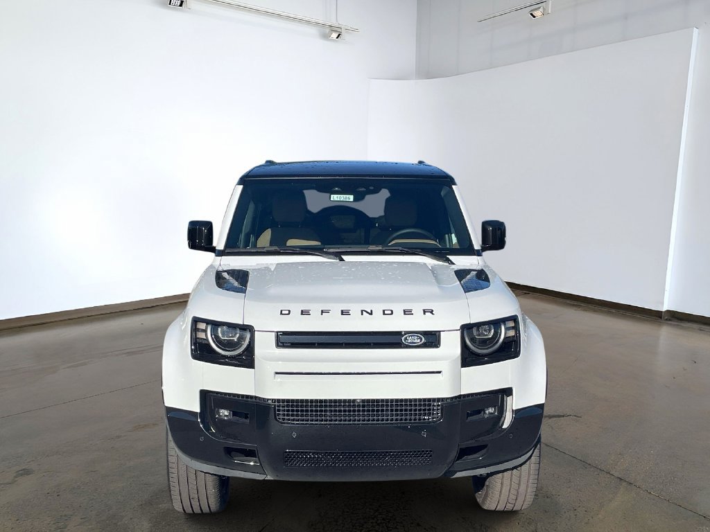 New 2026 Land Rover Defender 110 X-Dynamic SE AWD/4WD image 2
