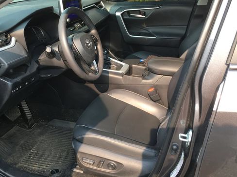 Used 2024 Toyota RAV4 XLE Premium w/ Weather Package AWD/4WD image 4