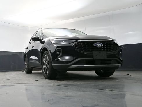 Used 2024 Ford Escape Platinum AWD/4WD image 25