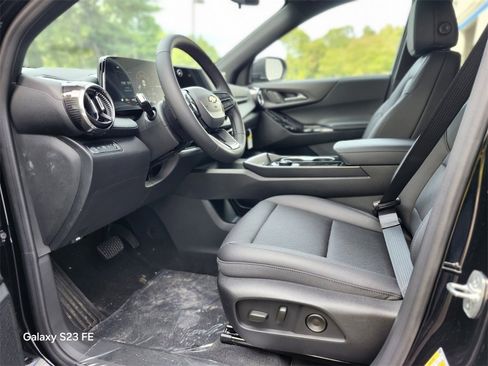 New 2026 Chevrolet Equinox LT w/ Convenience Package II image 16