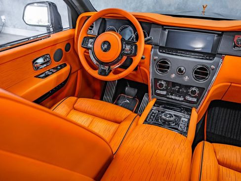 Used 2023 Rolls-Royce Cullinan AWD/4WD image 41