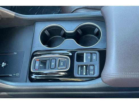 Certified 2023 Honda Pilot Elite image 31