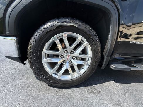 Used 2019 GMC Sierra 1500 SLT w/ SLT Premium Plus Package AWD/4WD image 30