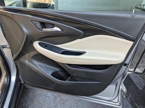 Used 2020 Buick Envision Preferred image 21