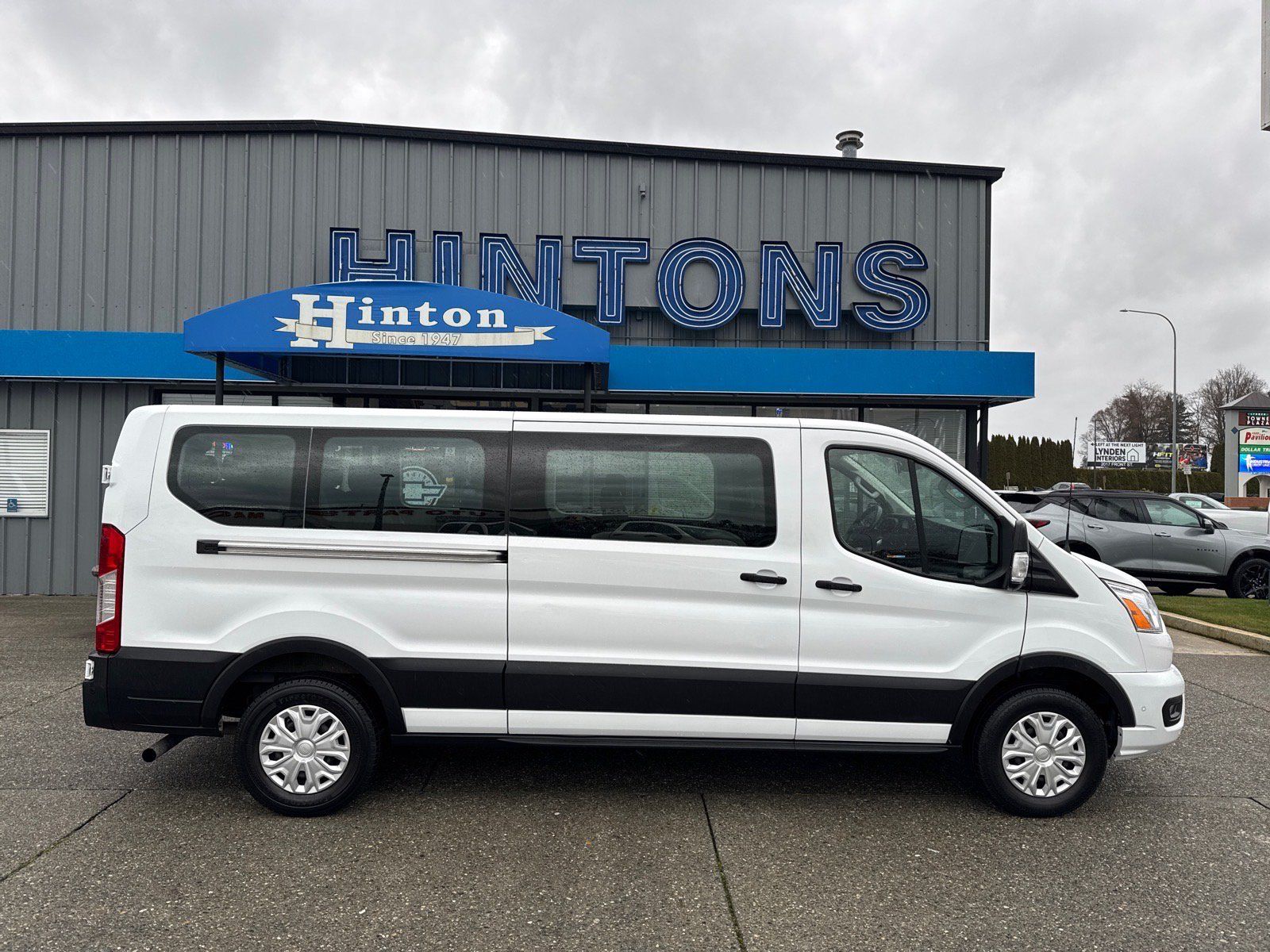 Used 2021 Ford Transit 350 XLT RWD image 1