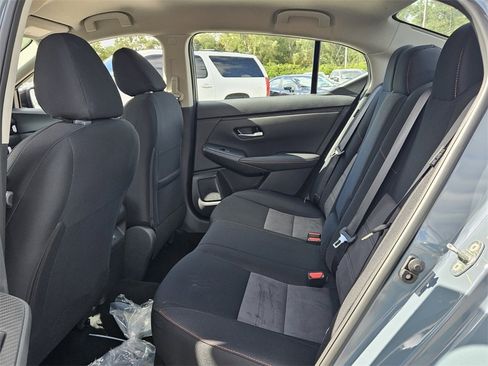 New 2025 Nissan Sentra SR w/ Trunk Package image 4