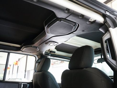 Used 2018 Jeep Wrangler Unlimited Sport S image 10