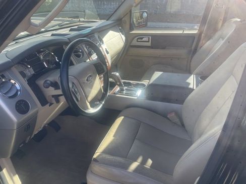 Used 2009 Ford Expedition 4WD image 5