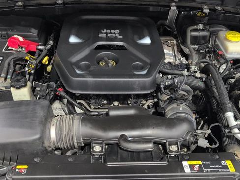 Used 2021 Jeep Wrangler Sport AWD/4WD image 21