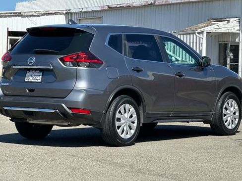 Used 2020 Nissan Rogue S FWD image 4