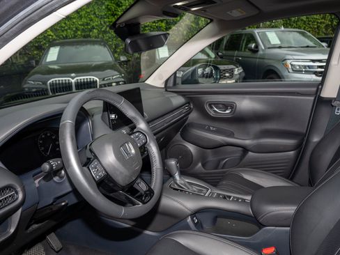 Used 2023 Honda HR-V EX-L image 14