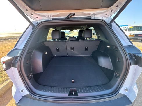 New 2026 Chevrolet Equinox ACTIV w/ Convenience Package III AWD/4WD image 16