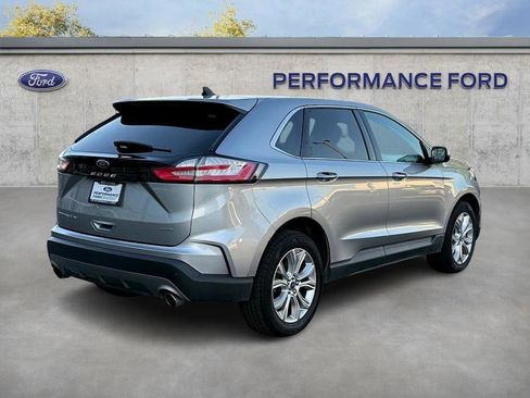 Certified 2022 Ford Edge Titanium image 5