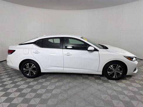 Used 2023 Nissan Sentra SV image 4