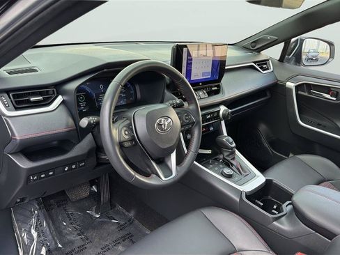Used 2024 Toyota RAV4 XSE w/ Weather Package AWD/4WD image 17