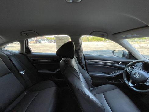 Used 2020 Honda Accord LX image 23