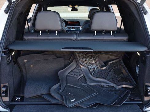 Used 2021 BMW ALPINA XB7 image 29