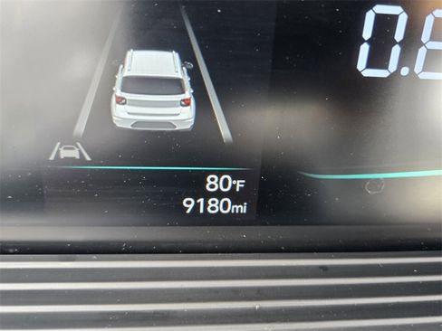 Certified 2023 Hyundai Venue Limited w/ Cargo Package image 27