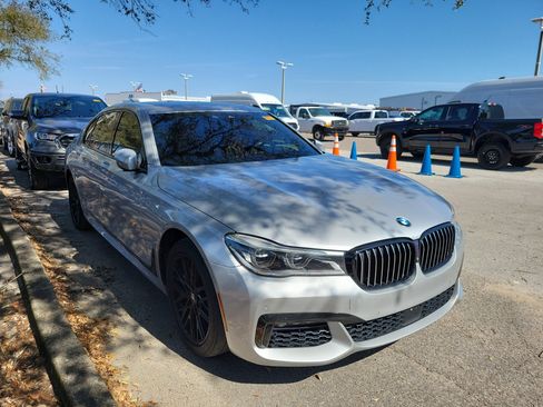 Used 2018 BMW 750i xDrive image 5