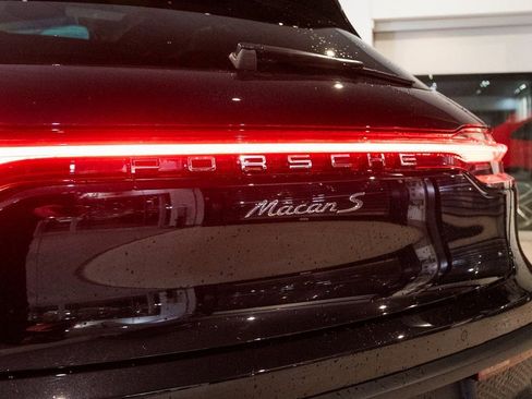 New 2026 Porsche Macan S AWD/4WD image 14