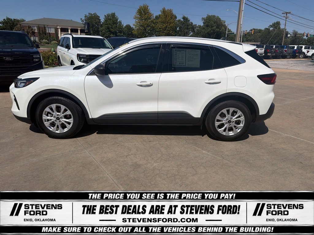 Used 2023 Ford Escape Active FWD image 9