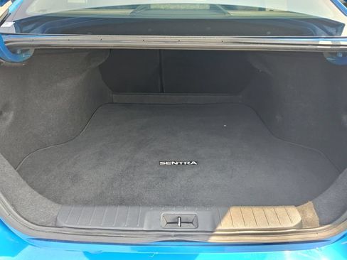 Used 2024 Nissan Sentra SV FWD image 30