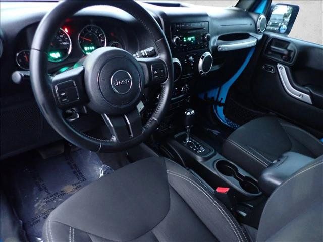Used 2017 Jeep Wrangler Unlimited Rubicon AWD/4WD image 10