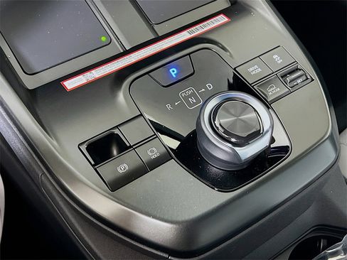 New 2026 Subaru Solterra Premium image 15