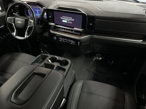 Used 2022 Chevrolet Silverado 1500 RST AWD/4WD image 12