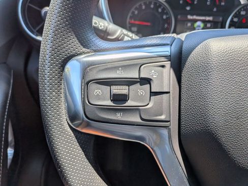 Used 2025 Chevrolet Blazer LT FWD image 19