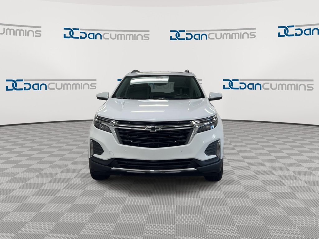 Used 2024 Chevrolet Equinox LT AWD/4WD image 3