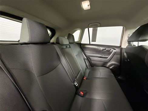 Certified 2025 Toyota RAV4 LE image 38