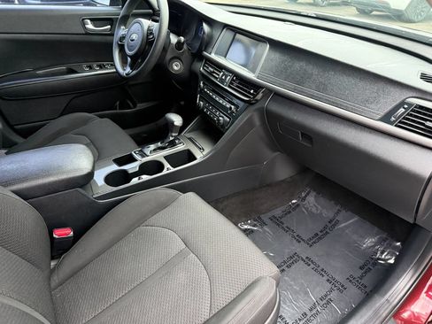 Used 2018 Kia Optima LX FWD image 9