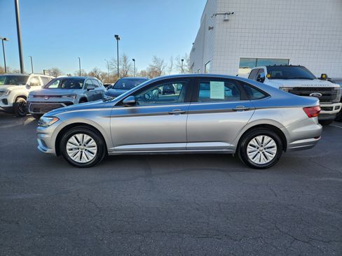 Certified 2019 Volkswagen Jetta S w/ Driver Assistance Package image 4