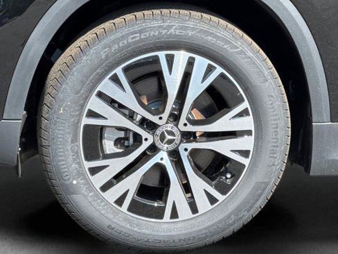 New 2025 Mercedes-Benz GLA 250 image 34