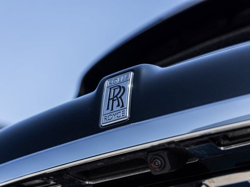 Used 2025 Rolls-Royce Cullinan image 15