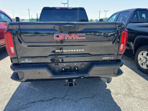 Used 2023 GMC Sierra 2500 AT4 w/ Gooseneck/5TH Wheel Package image 5