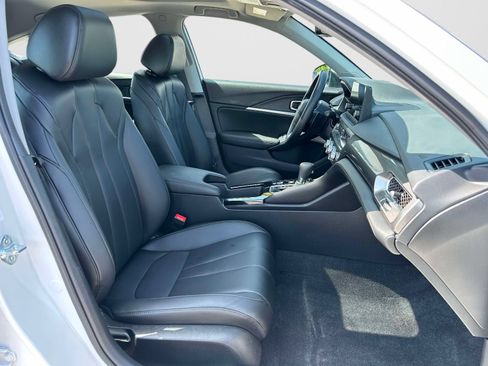 Certified 2025 Acura Integra FWD image 10